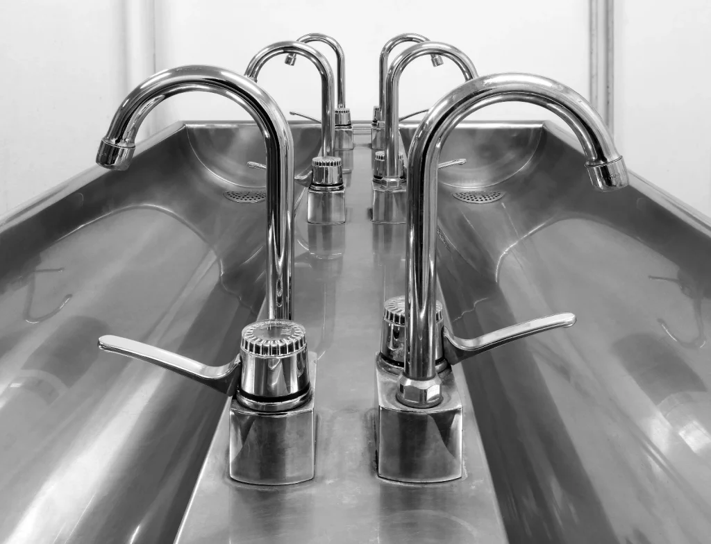 Inox và Thép thường khác nhau thế nào? So sánh chi tiết A–Z