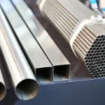 Phụ kiện inox: chọn bề mặt mờ (satin) hay bóng (polished)?