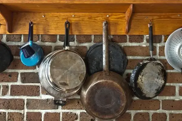 Nguyên nhân khiến vật dụng inox bị đen